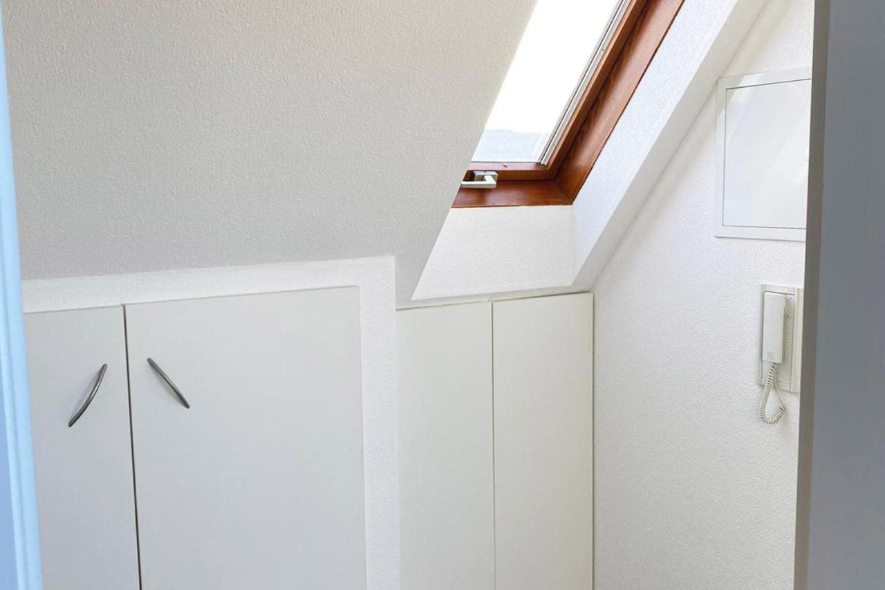 Gemuetliche 2 Zimmerwohnung Mit Tv Und Wlan Wendlingen am Neckar Exterior foto