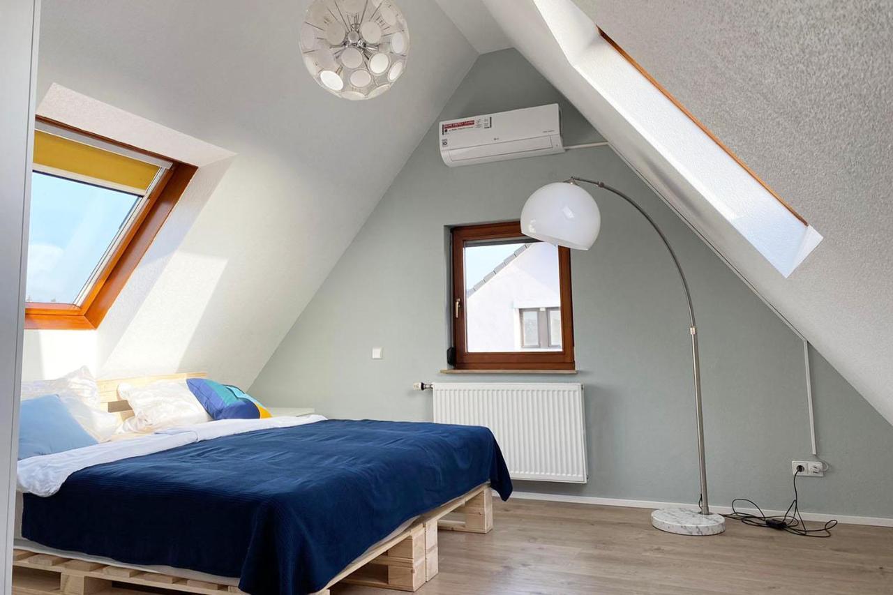 Gemuetliche 2 Zimmerwohnung Mit Tv Und Wlan Wendlingen am Neckar Exterior foto