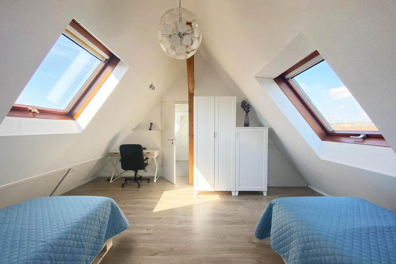 Gemuetliche 2 Zimmerwohnung Mit Tv Und Wlan Wendlingen am Neckar Exterior foto
