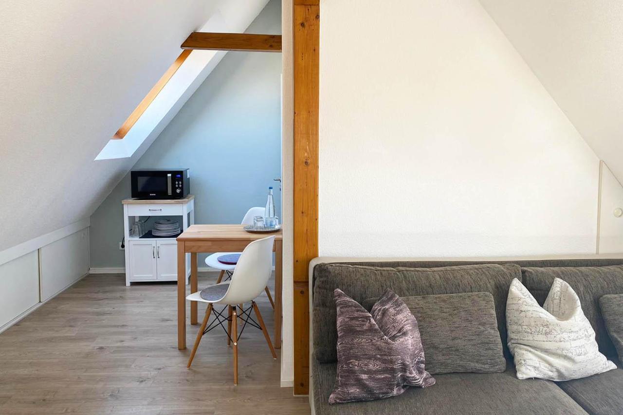 Gemuetliche 2 Zimmerwohnung Mit Tv Und Wlan Wendlingen am Neckar Exterior foto