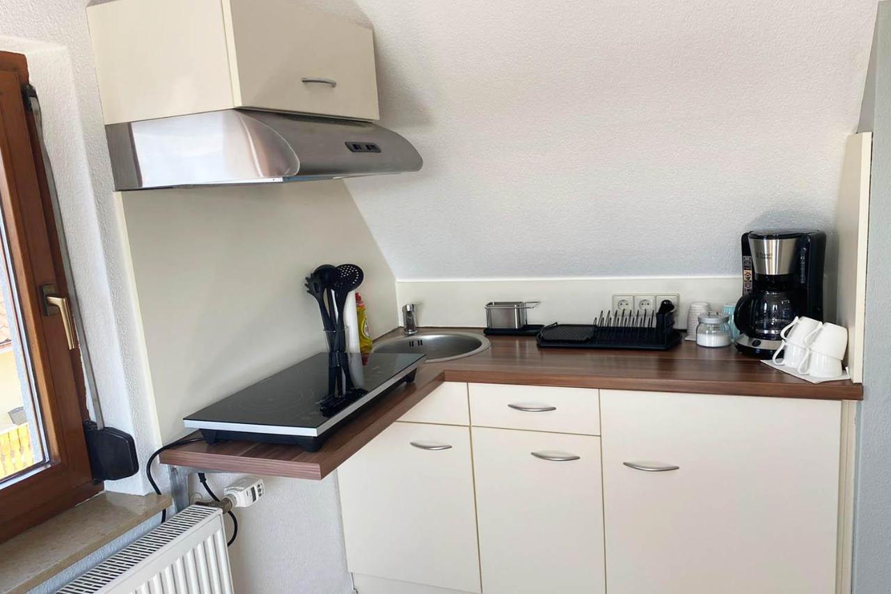 Gemuetliche 2 Zimmerwohnung Mit Tv Und Wlan Wendlingen am Neckar Exterior foto